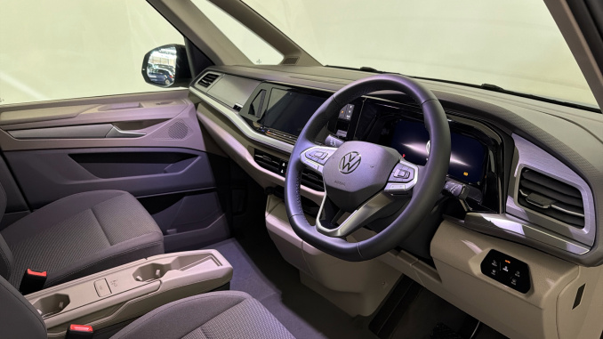 Volkswagen Multivan 1.5 TSI eHybrid Life 5dr 4MOTION DSG Estate - Image 6